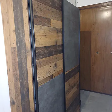 F1 Proche Du Tramway Et Plages 尼斯