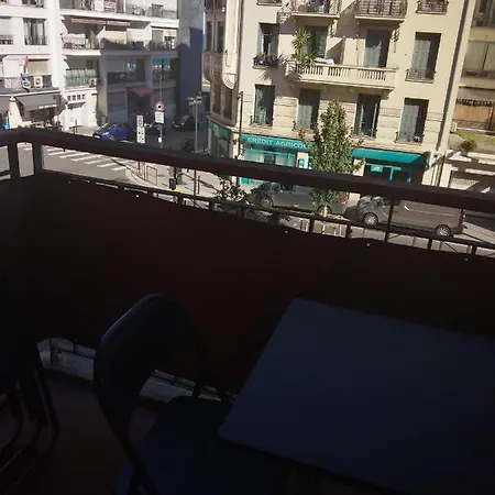 F1 Pres Tramway Et Apartman *