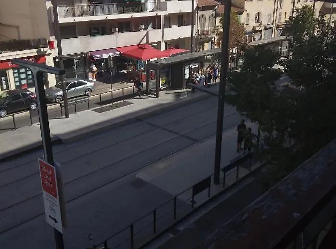 F1 Proche Du Tramway Et Plages Apartment *