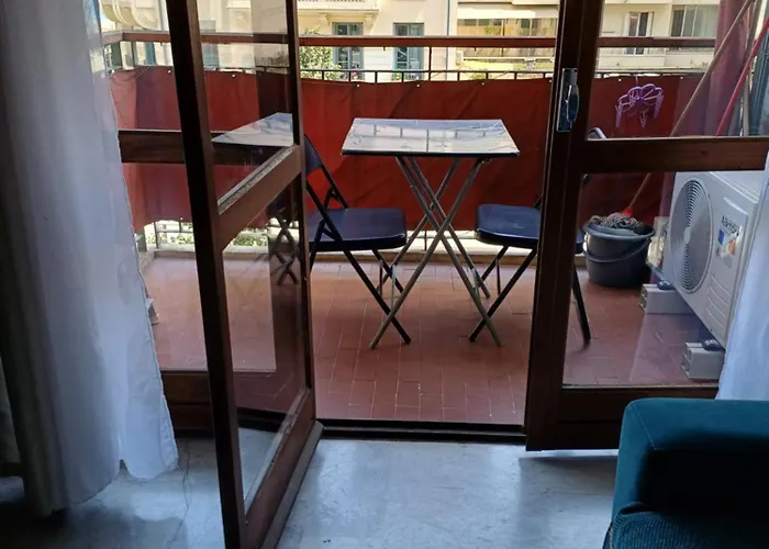 Apartment F1 Proche Du Tramway Et Plages Nizza